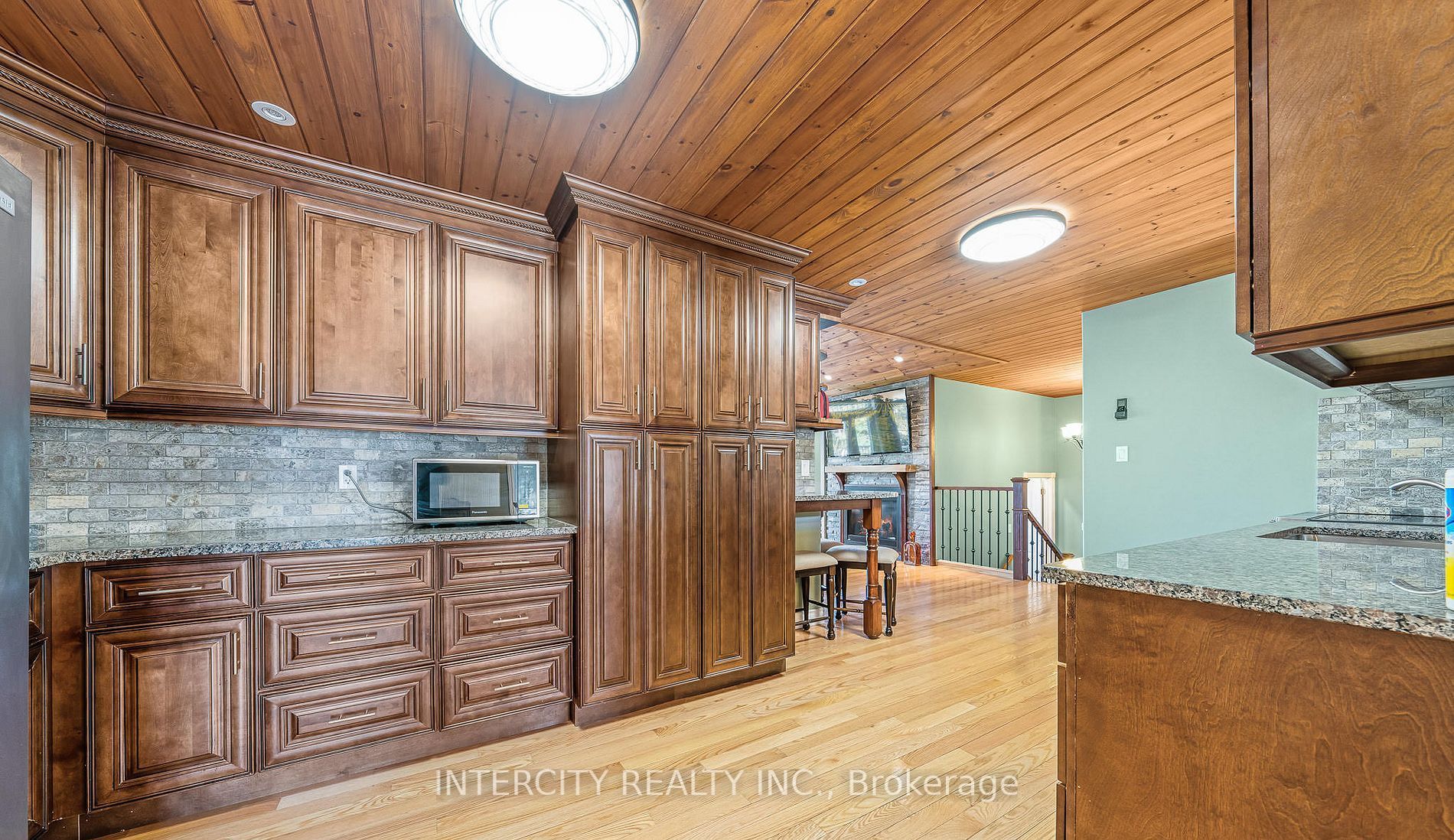 229 Sunnidale Road