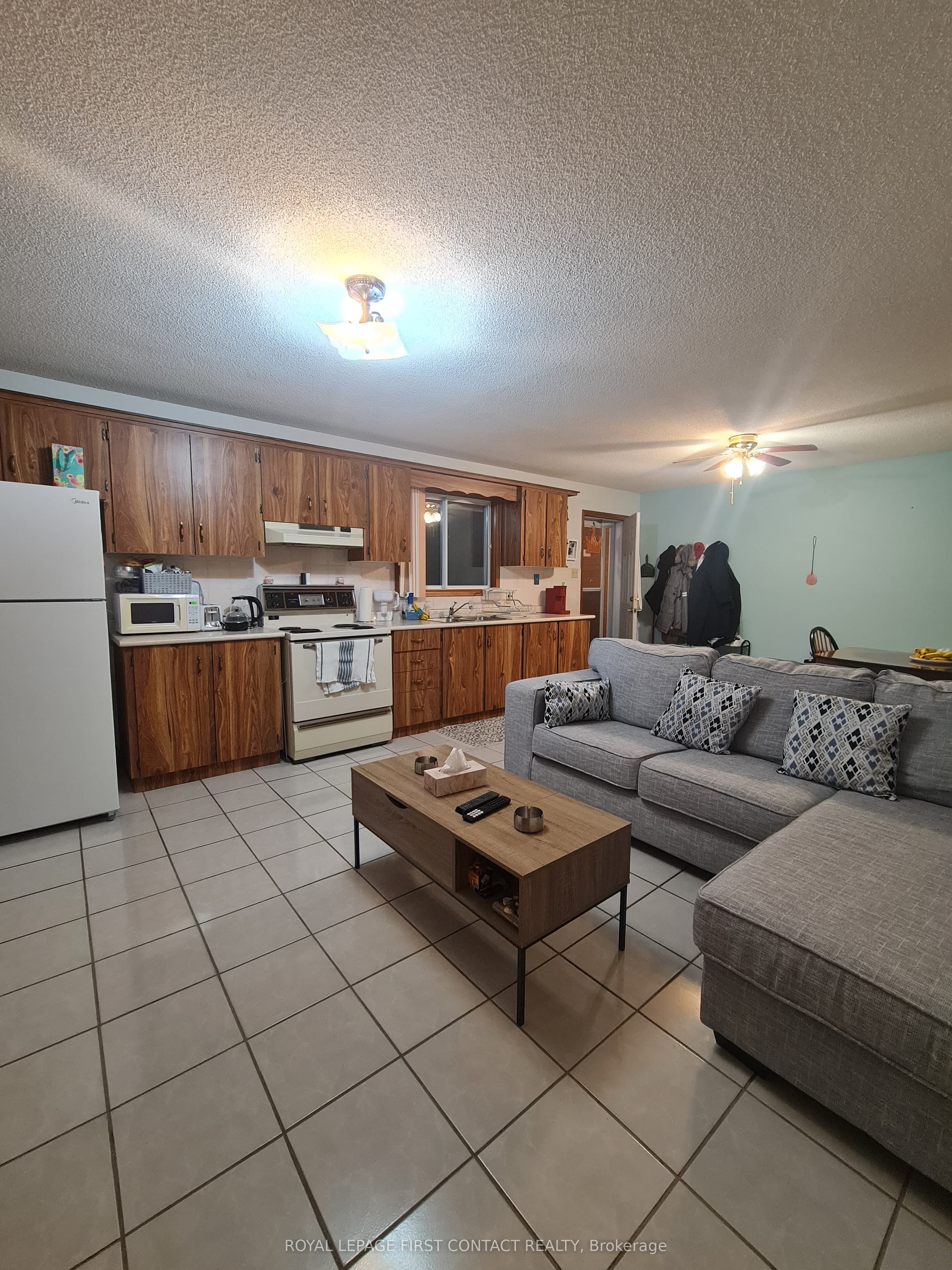 1307 River Road E