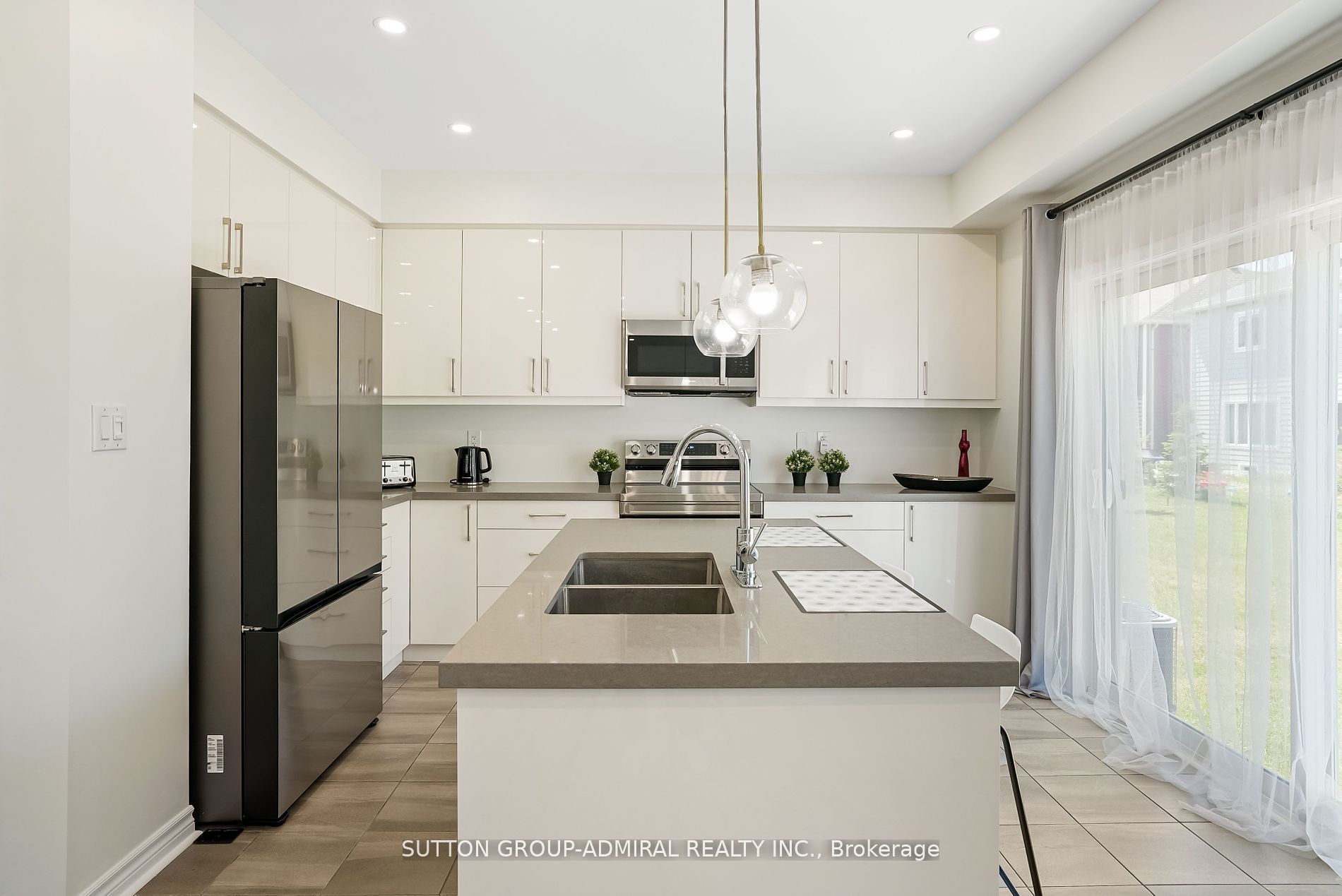 19 Bobolink Drive