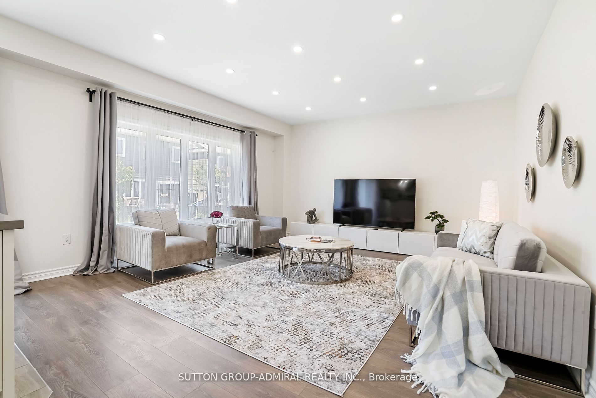 19 Bobolink Drive