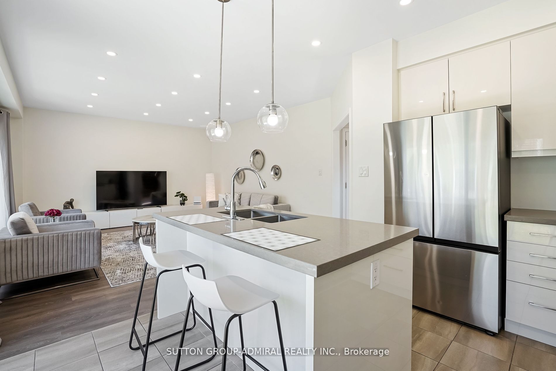 19 Bobolink Drive