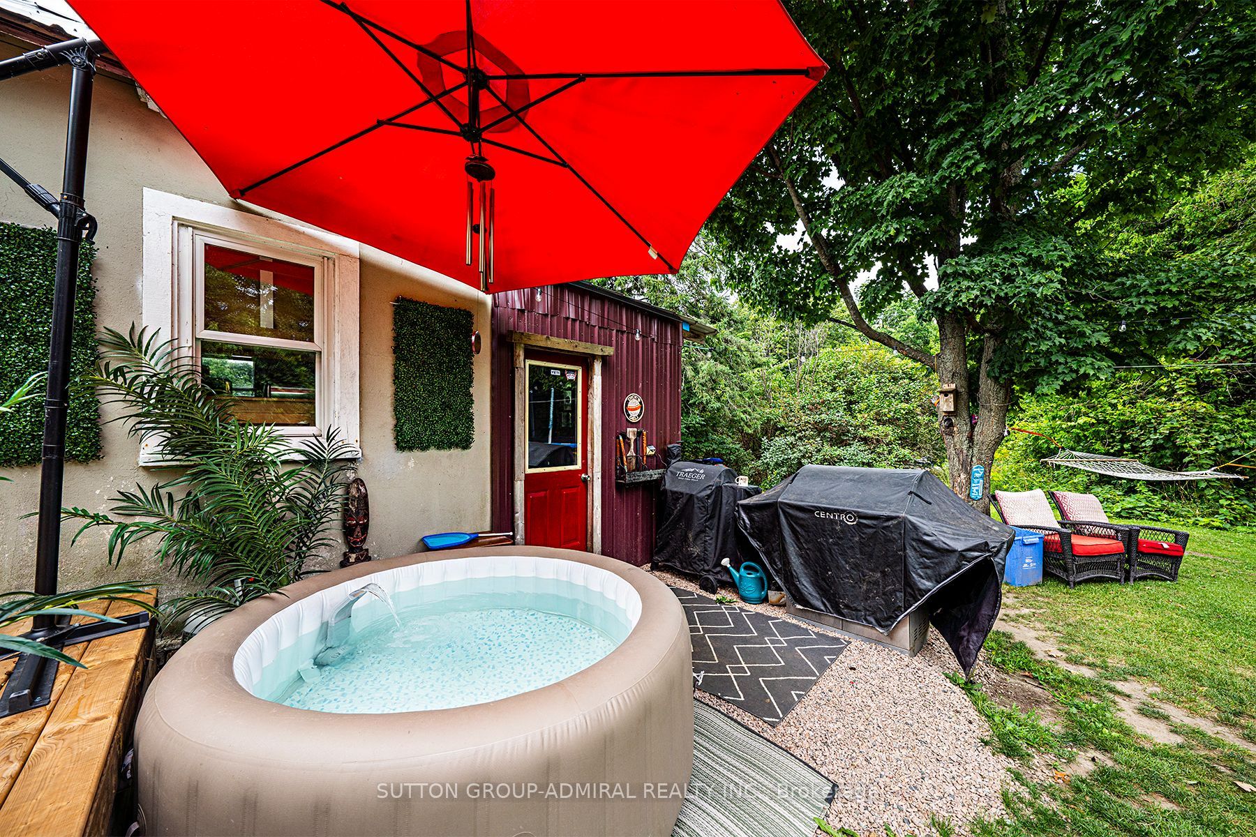 1662 Penley Road