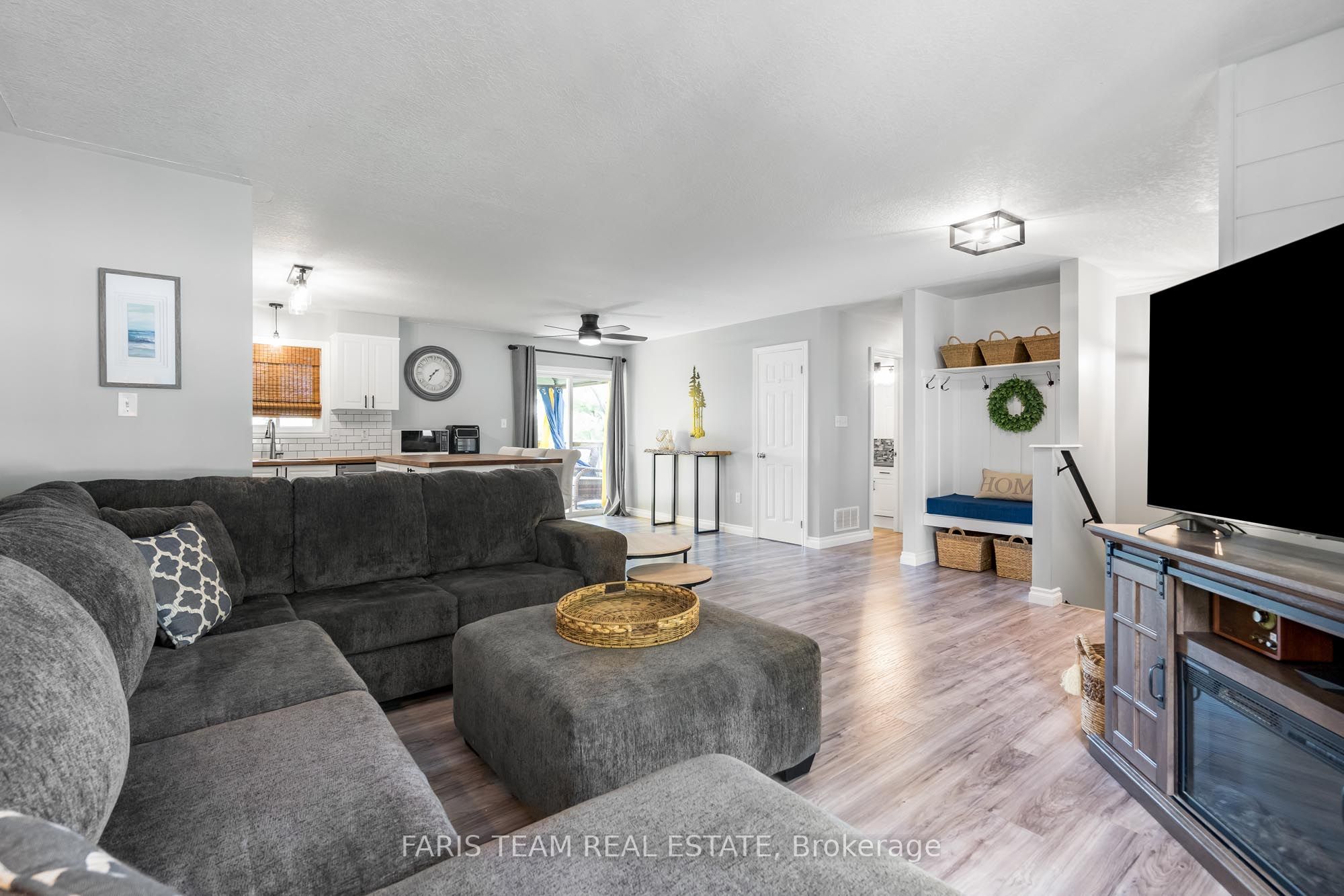 10 Clarence Avenue