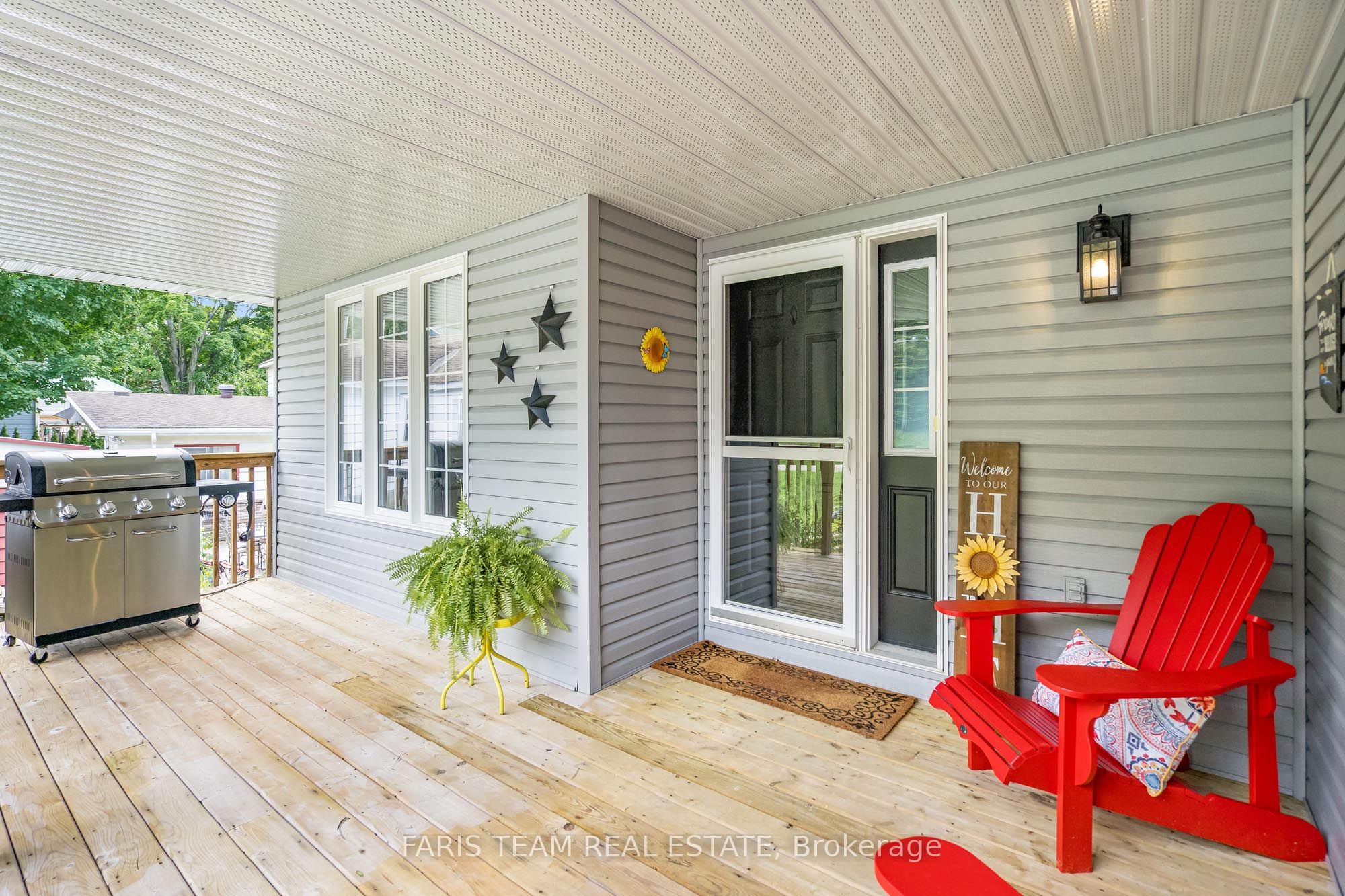 10 Clarence Avenue