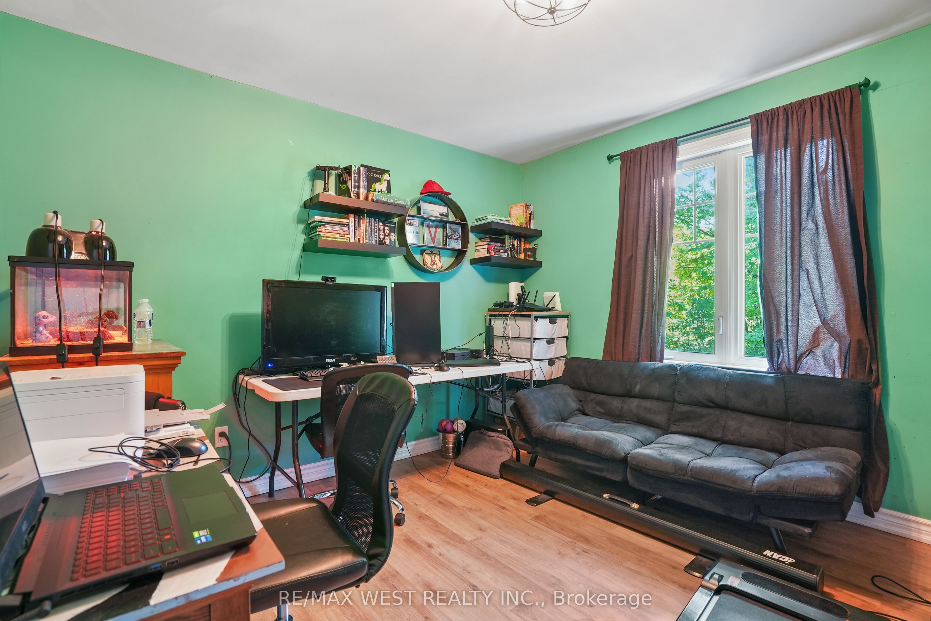 11 Rosemary Road