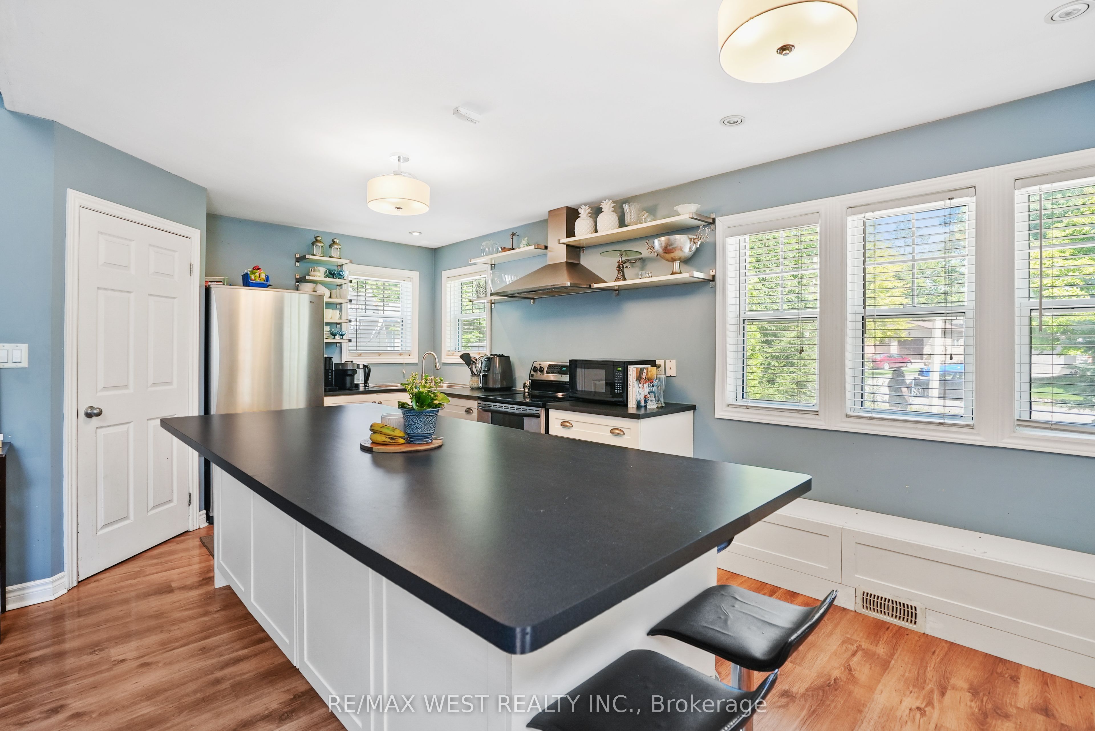 11 Rosemary Road