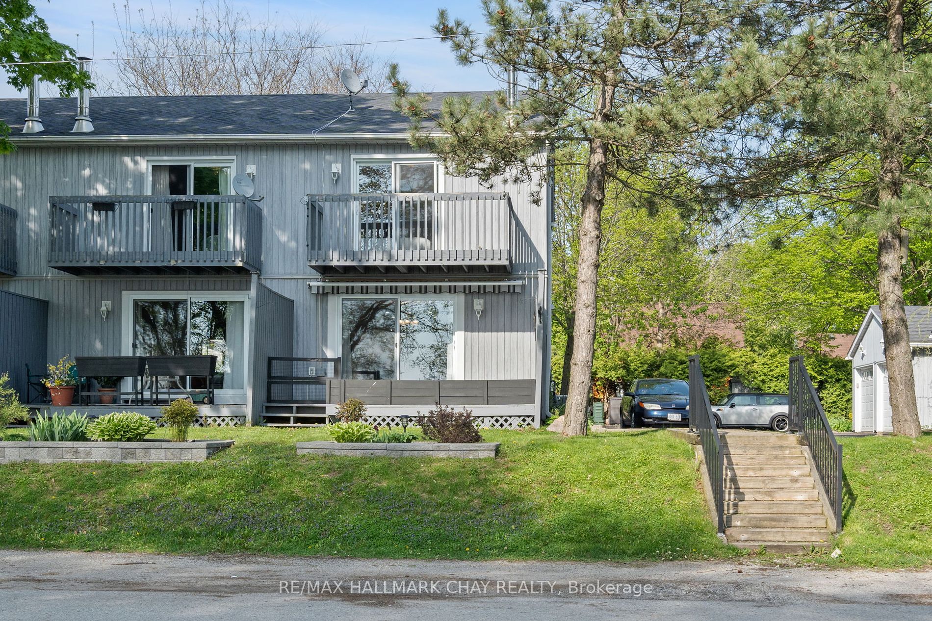 1 Olive Crescent #4
