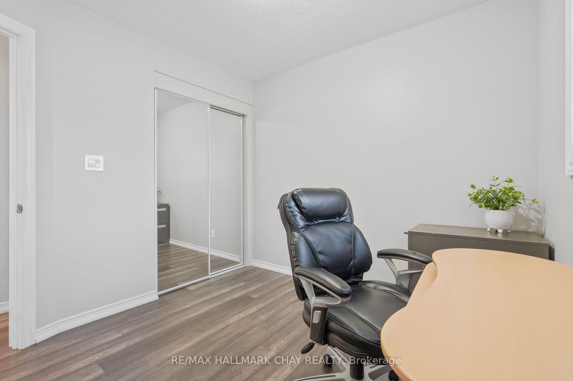 1 Olive Crescent #4