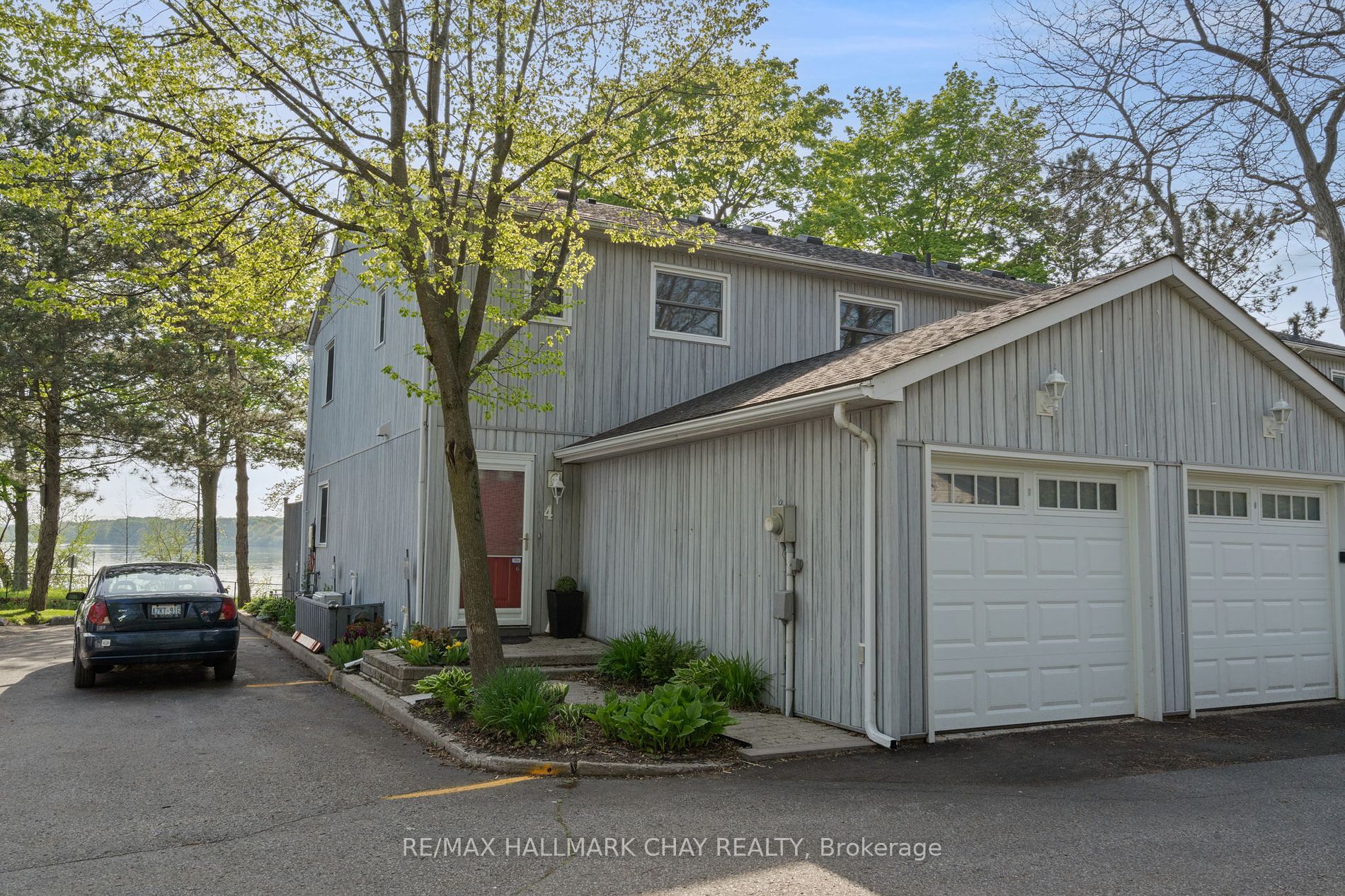 1 Olive Crescent #4