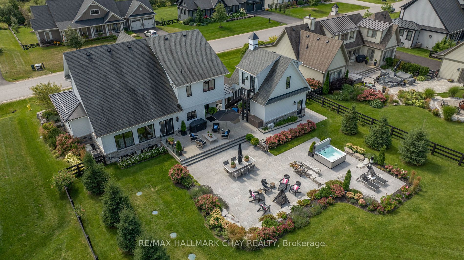 6 Georgian Grande Drive