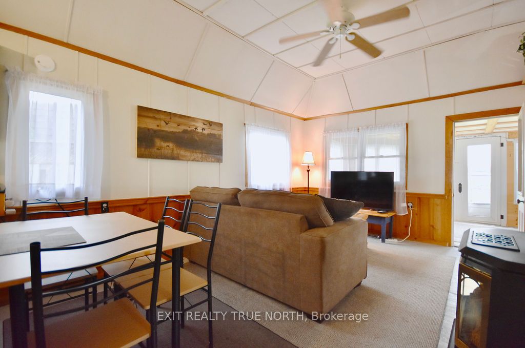 5632 Penetanguishene Road