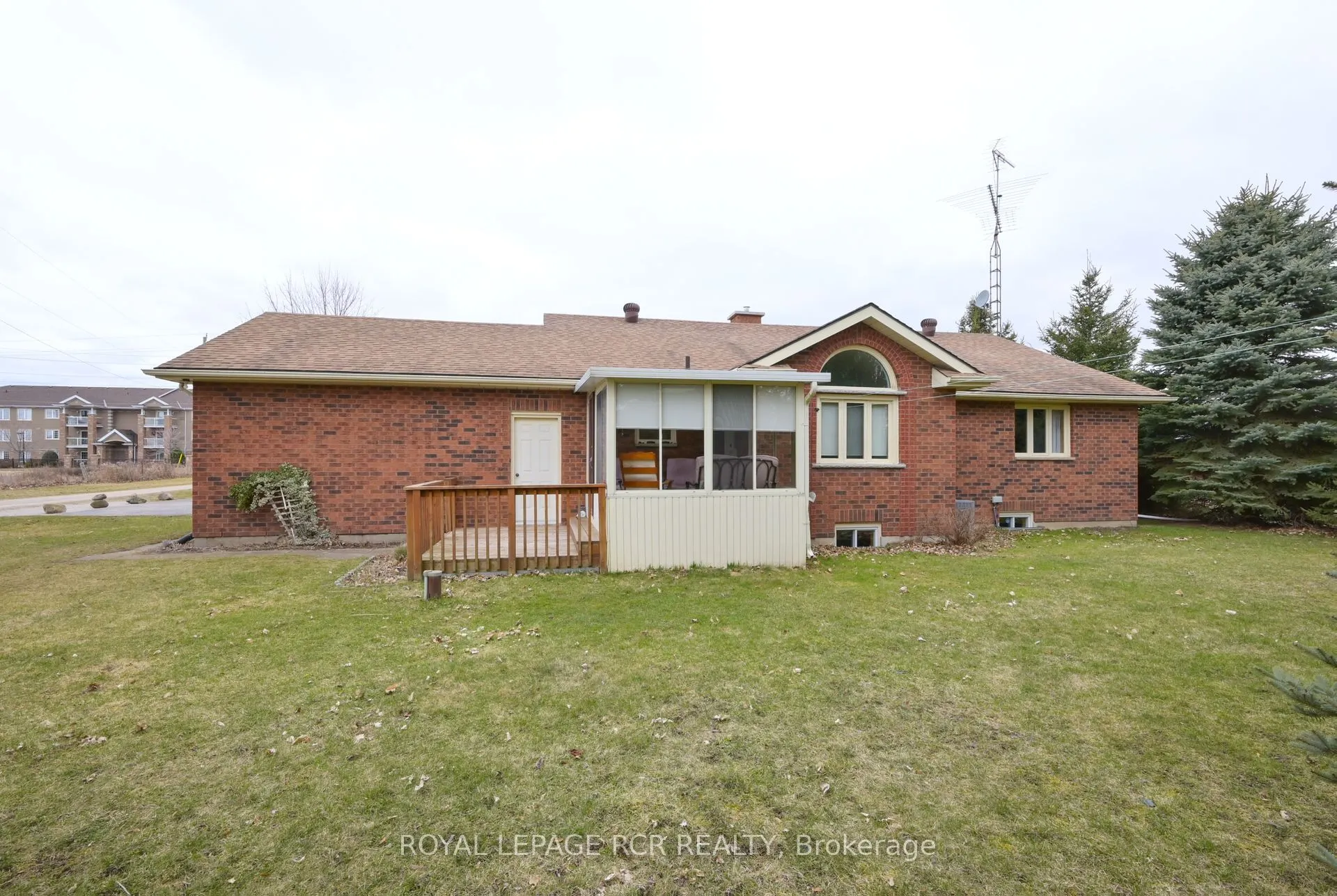 245 Penetanguishene Road N