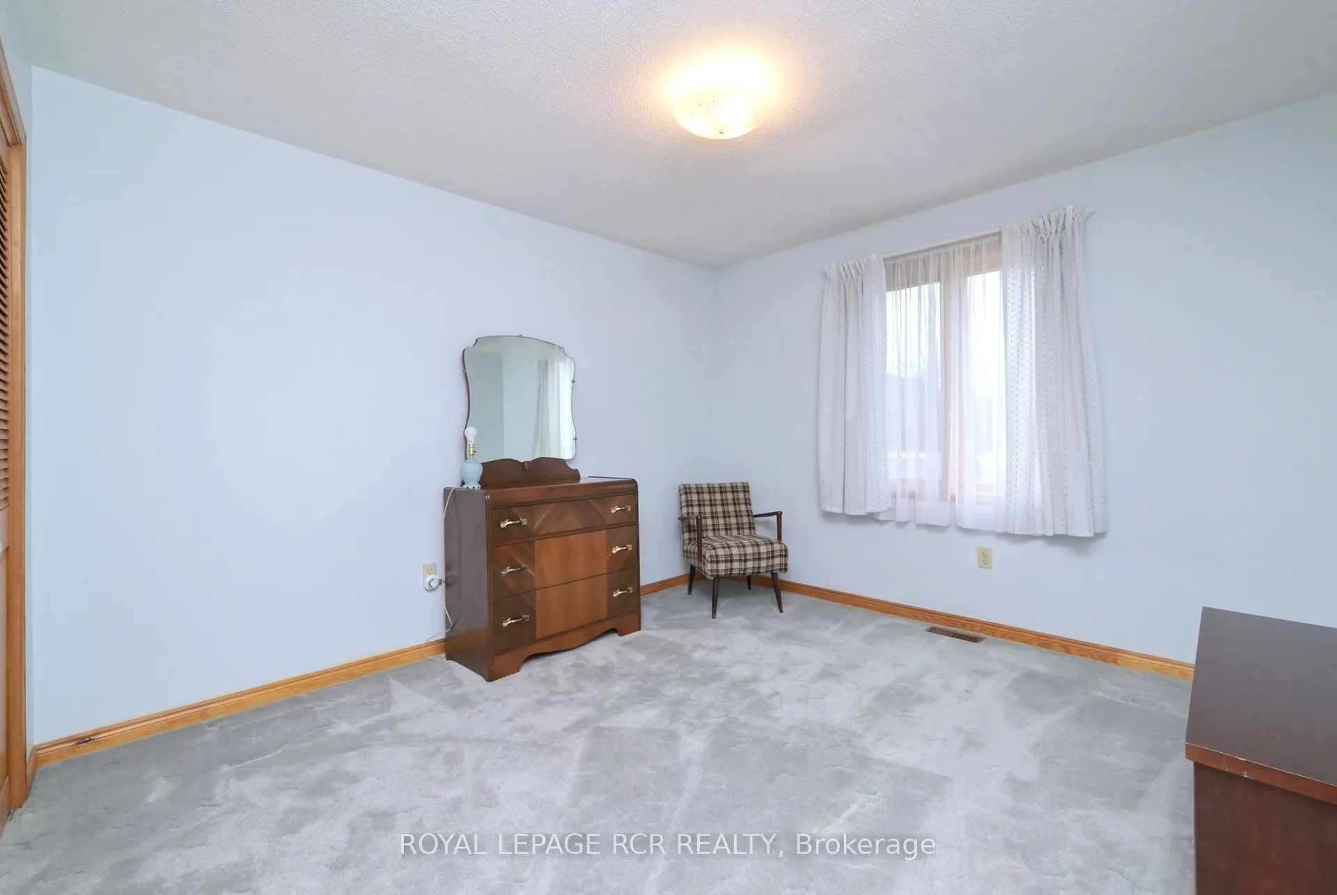 245 Penetanguishene Road N