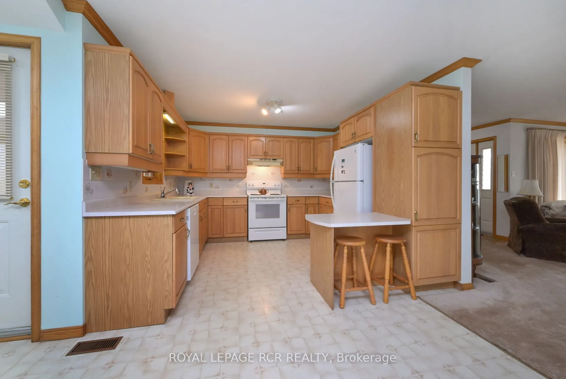 245 Penetanguishene Road N