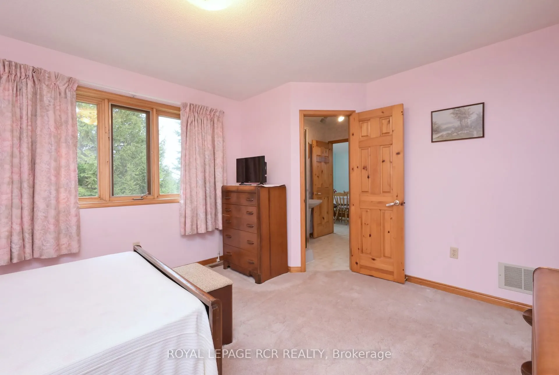 245 Penetanguishene Road N