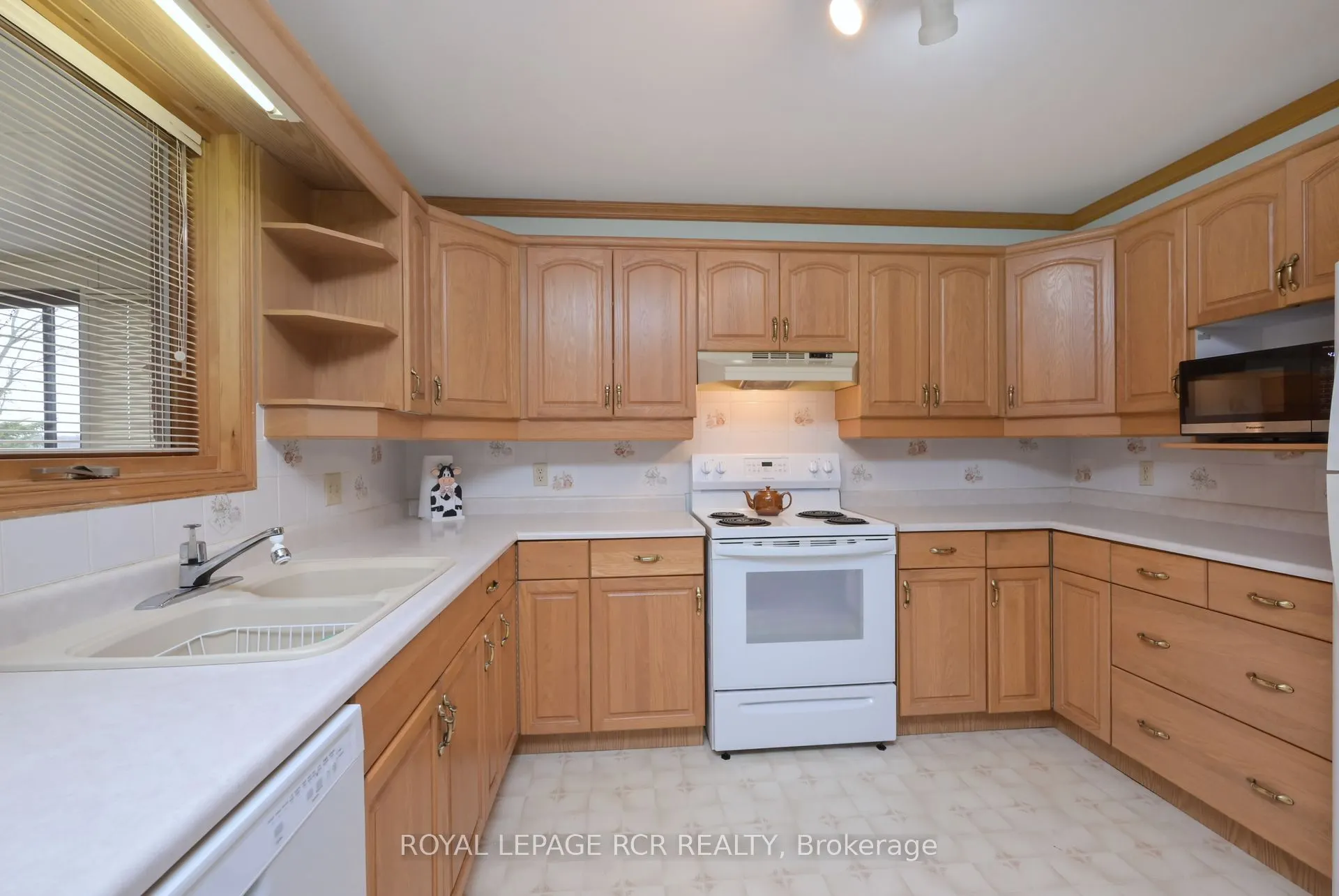 245 Penetanguishene Road N