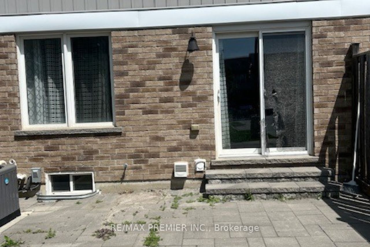 75 Prince William Way #6