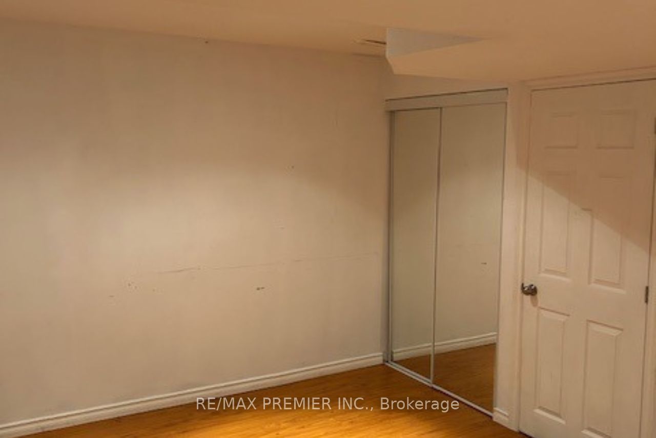 75 Prince William Way #6