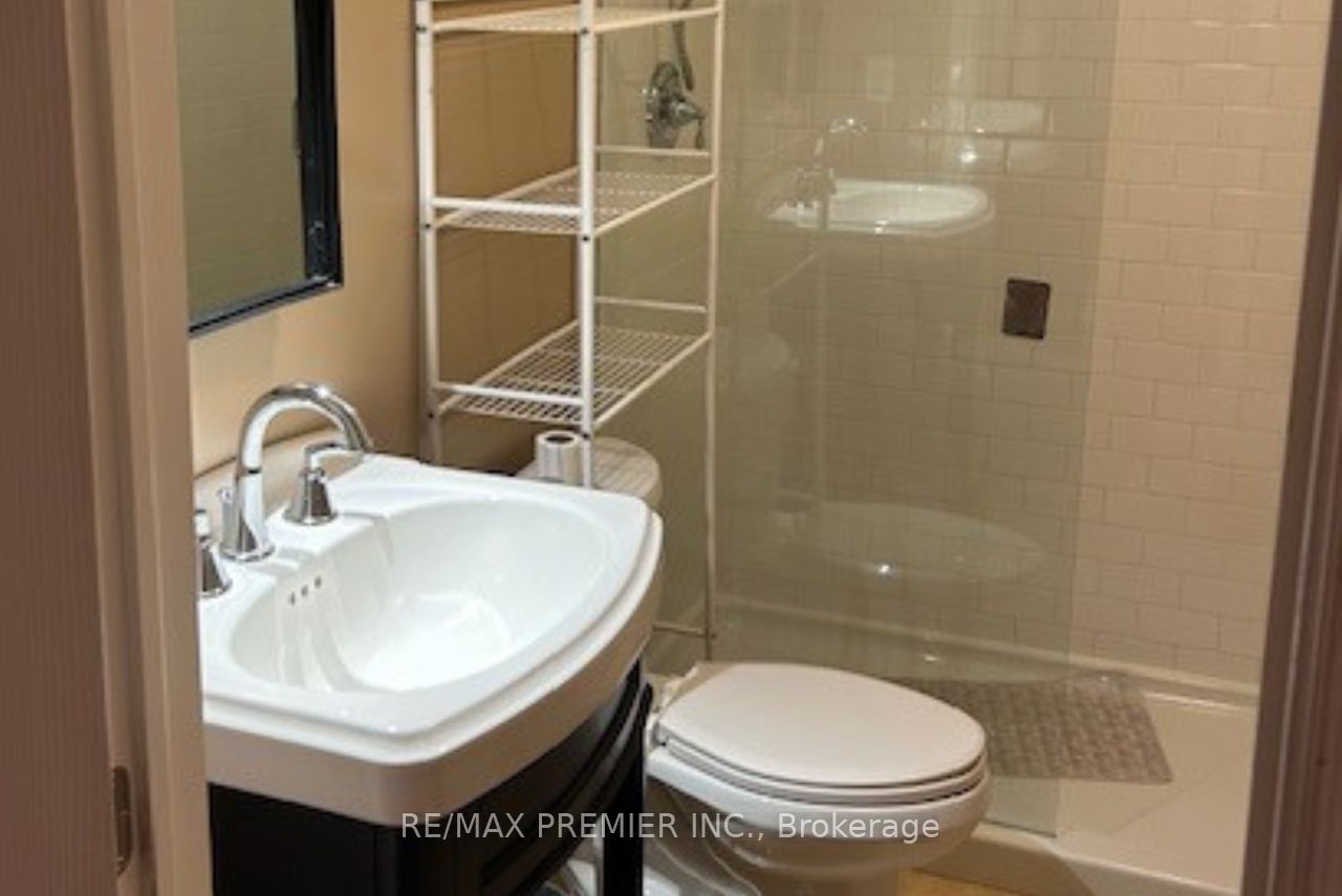 75 Prince William Way #6