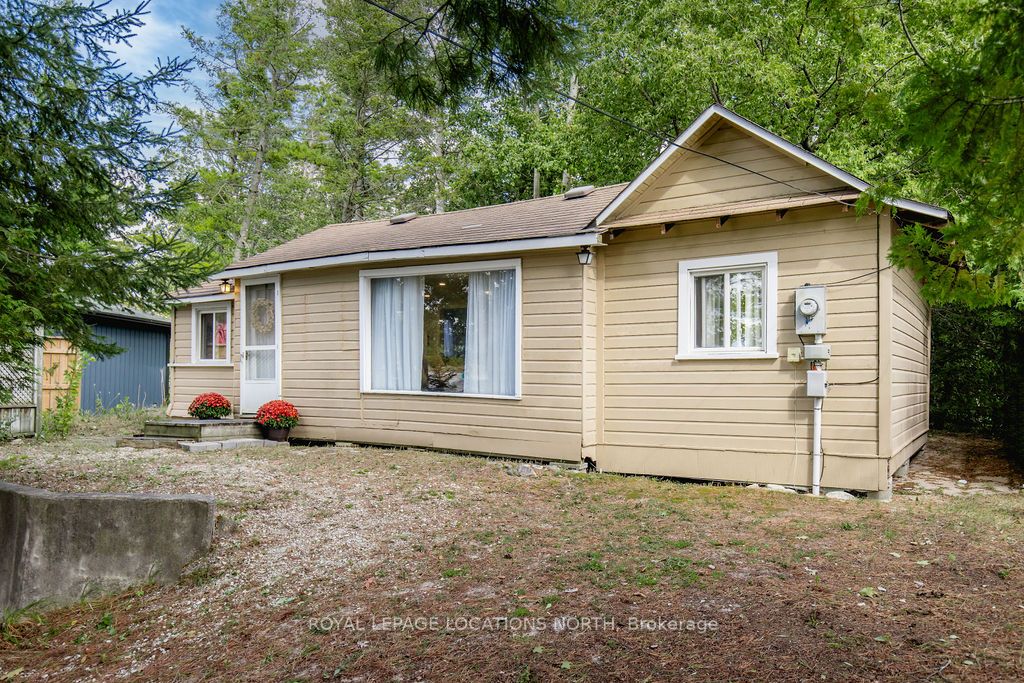 1221 River Road E