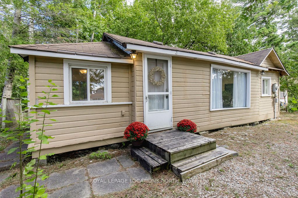 1221 River Road E