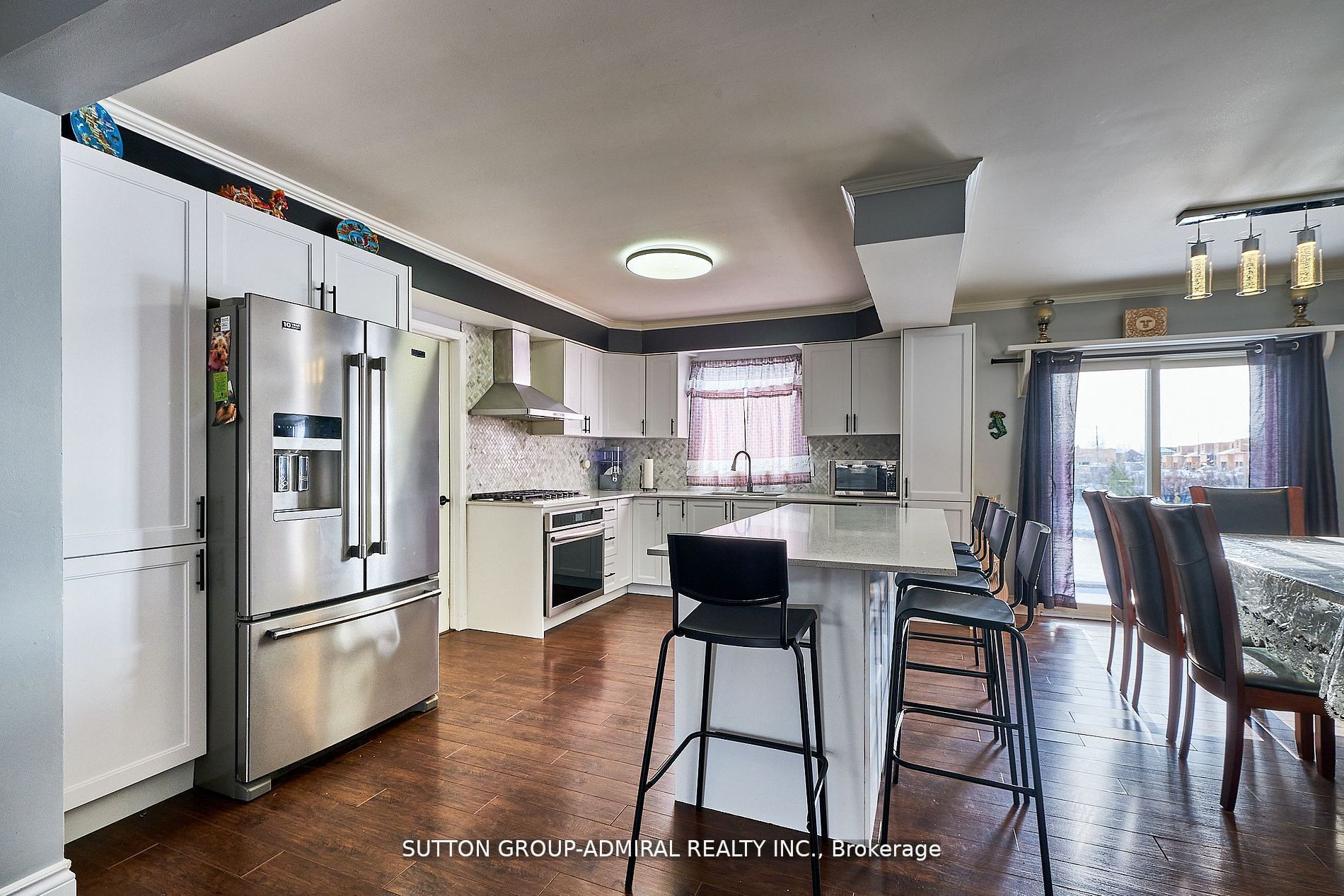 20 Wasaga Sands Drive