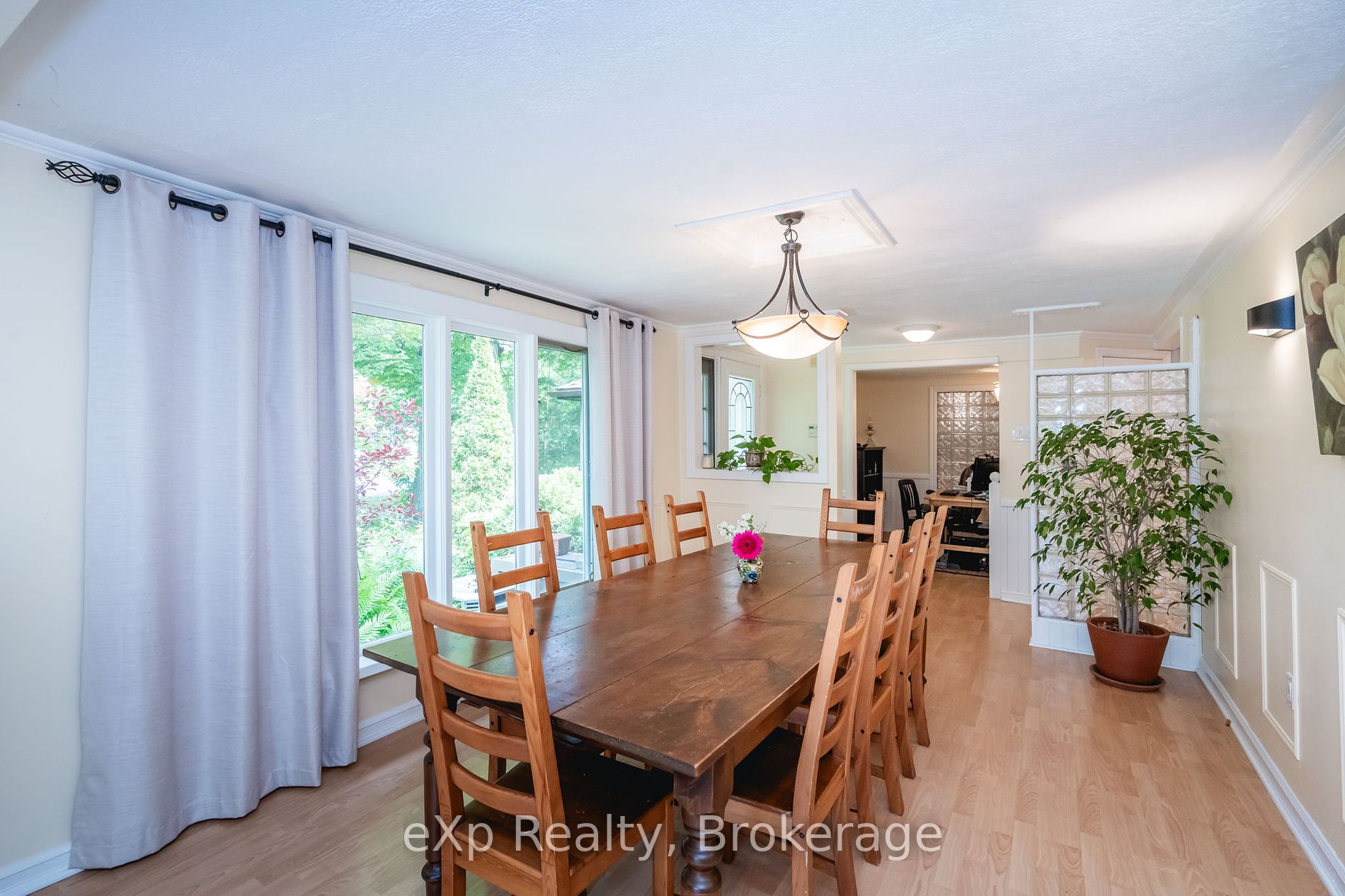 2148 Champlain Road
