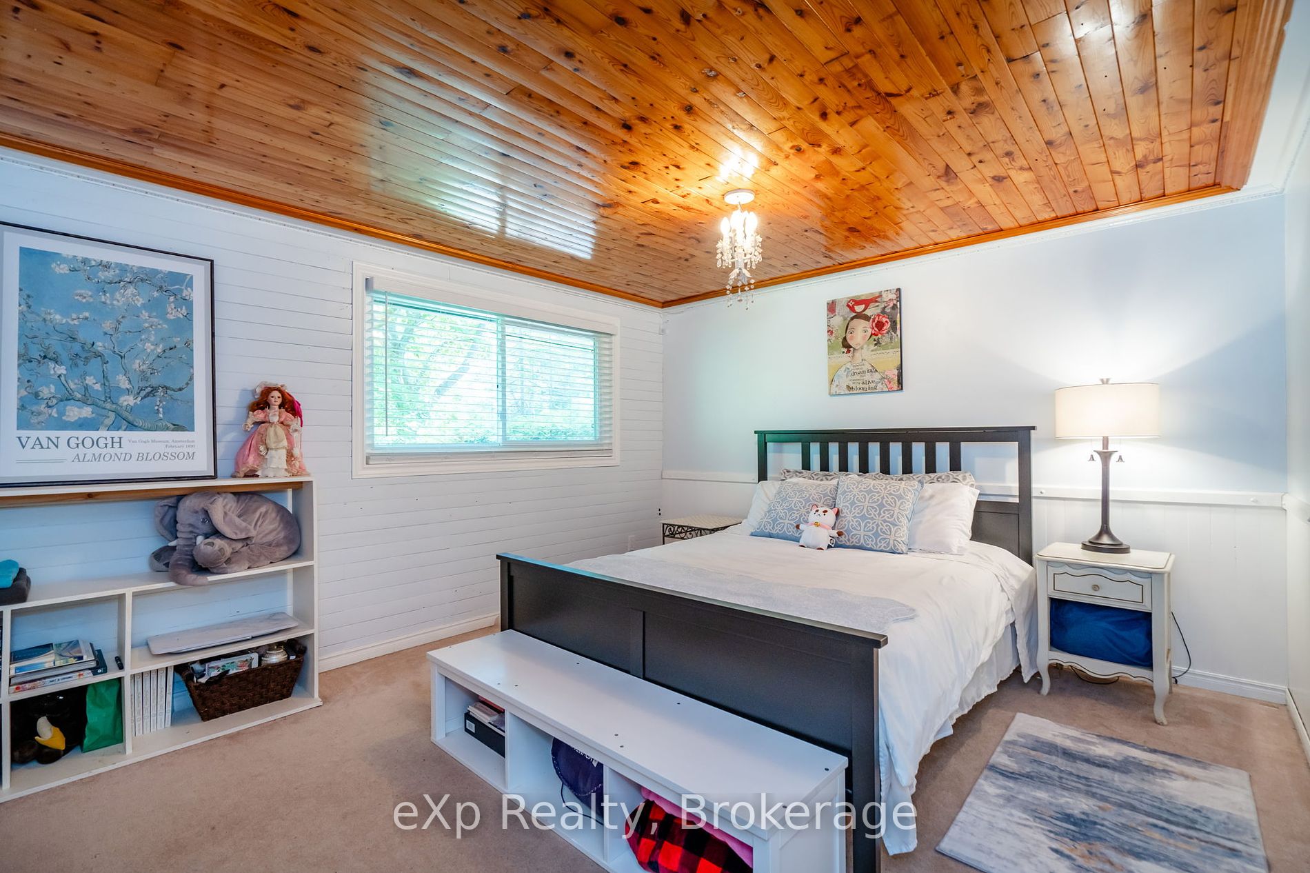 2148 Champlain Road