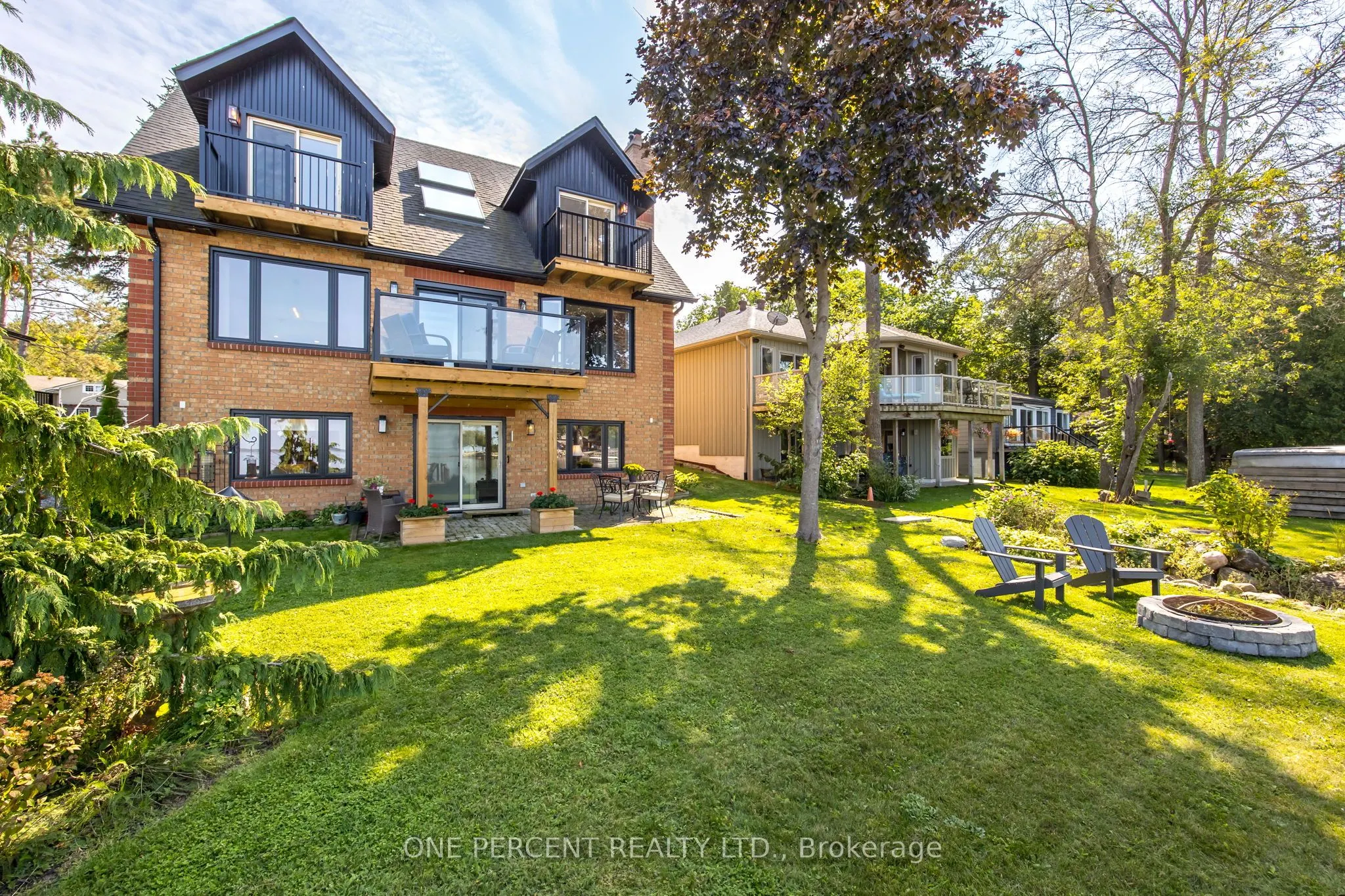 238 Robins Point Road