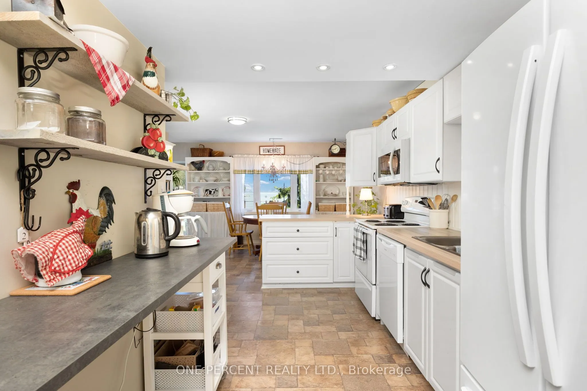238 Robins Point Road