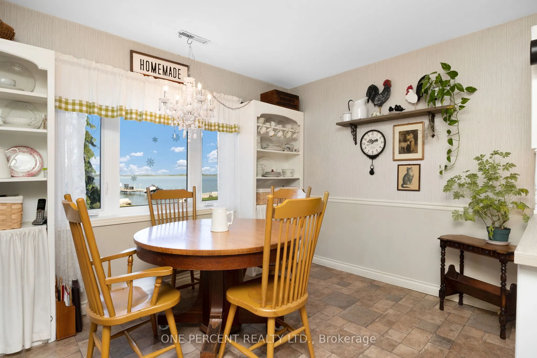 238 Robins Point Road