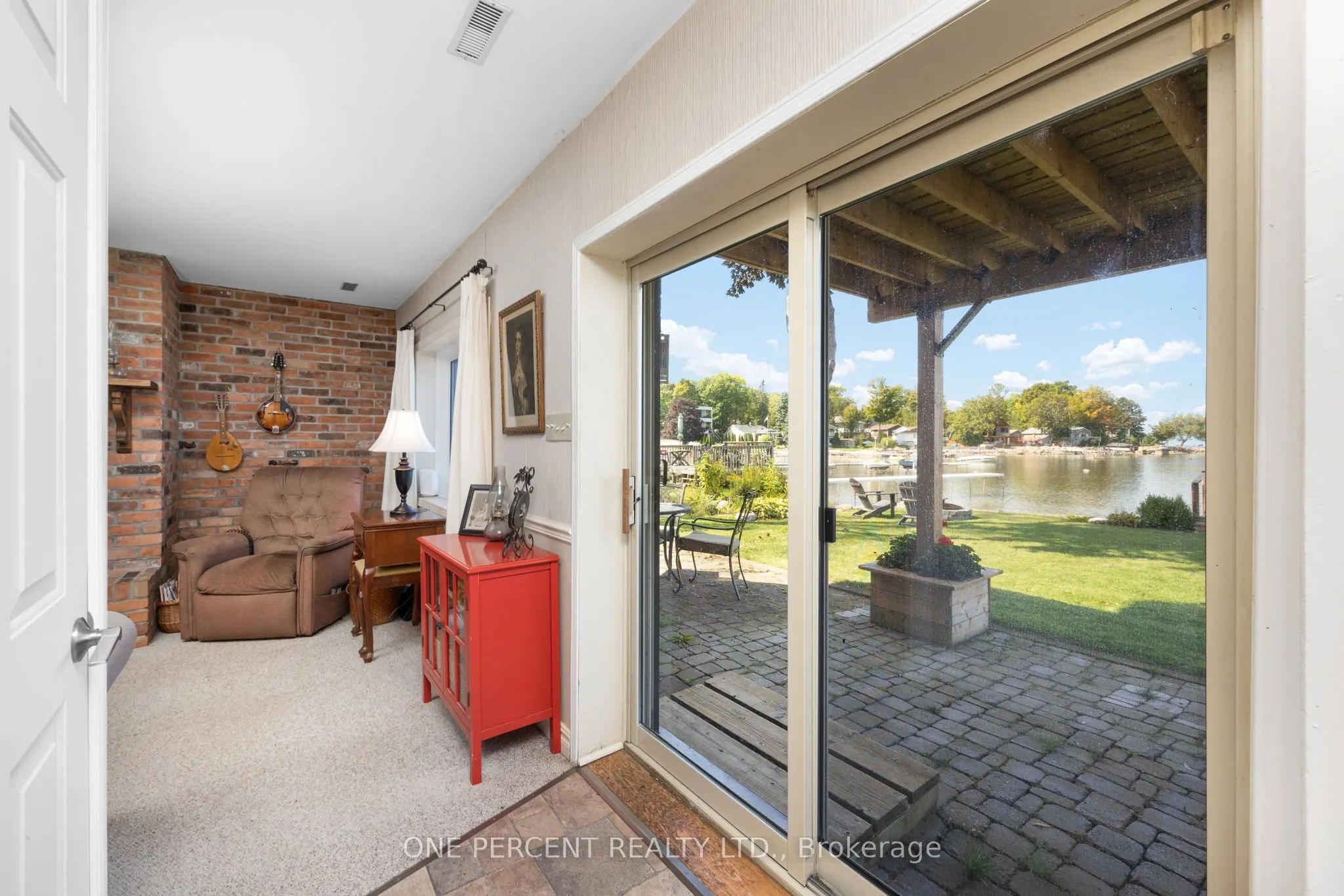 238 Robins Point Road