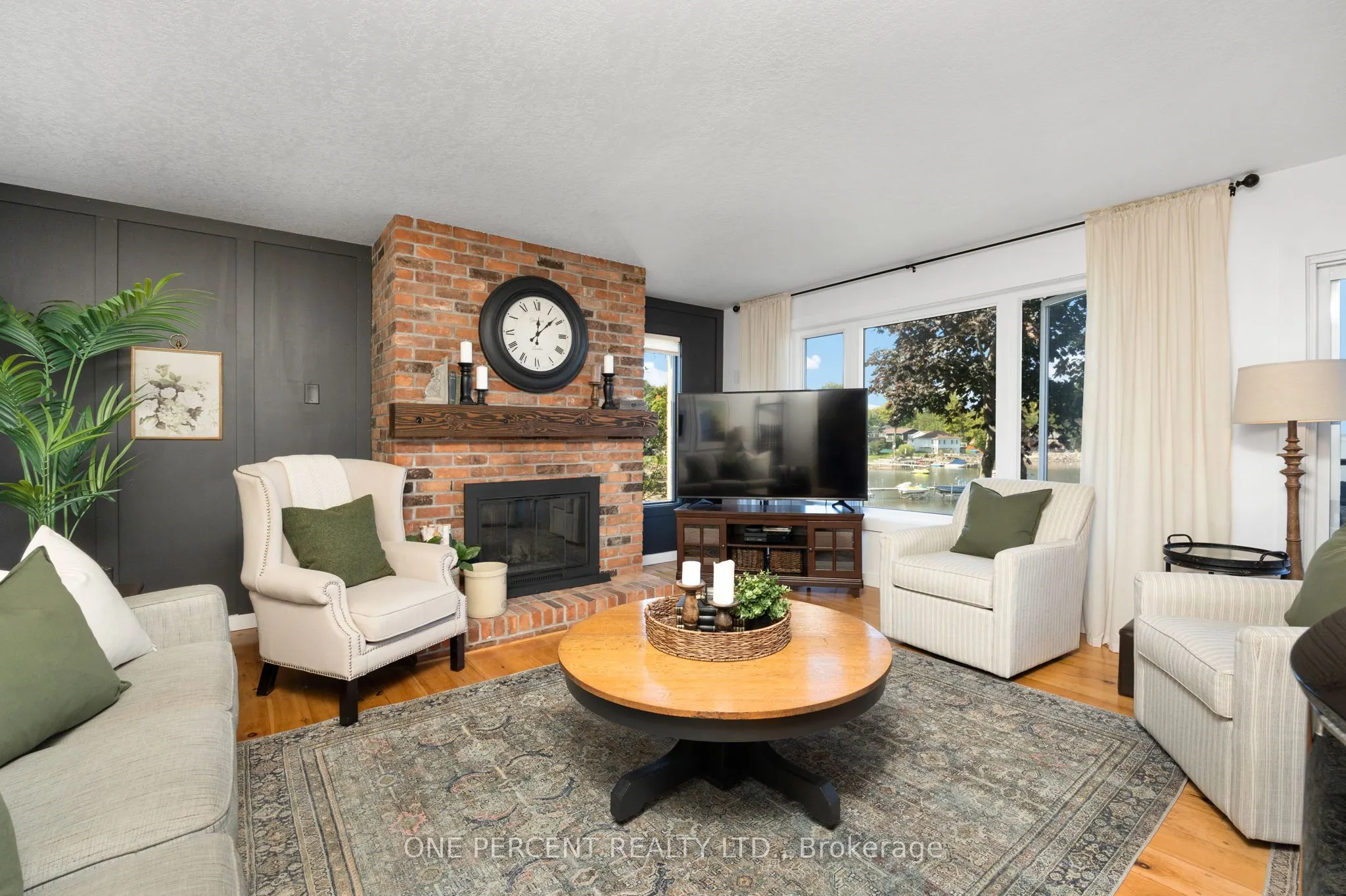 238 Robins Point Road
