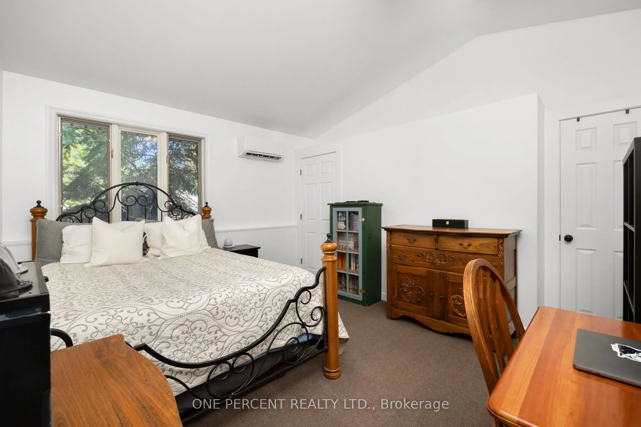 238 Robins Point Road