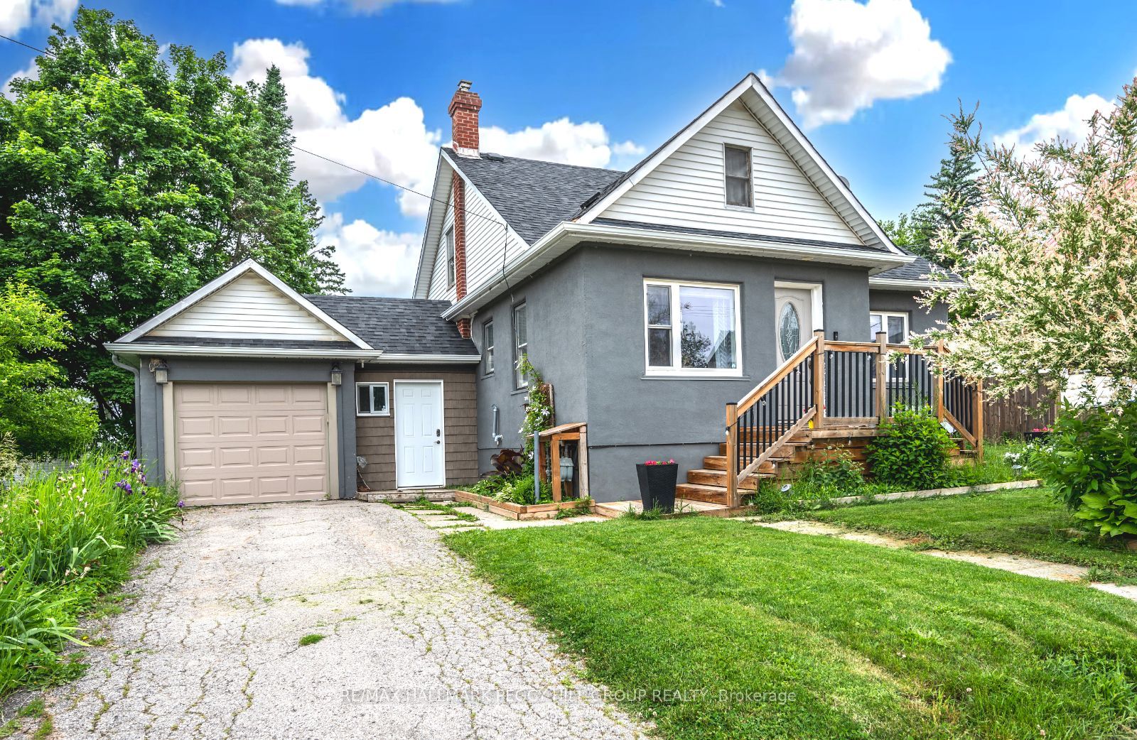 1556 Flos Rd 4 W