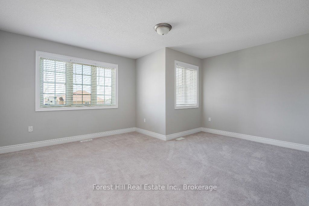 89 Lockerbie Crescent