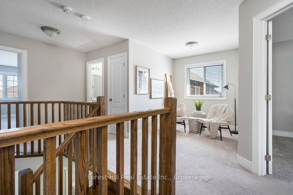 89 Lockerbie Crescent