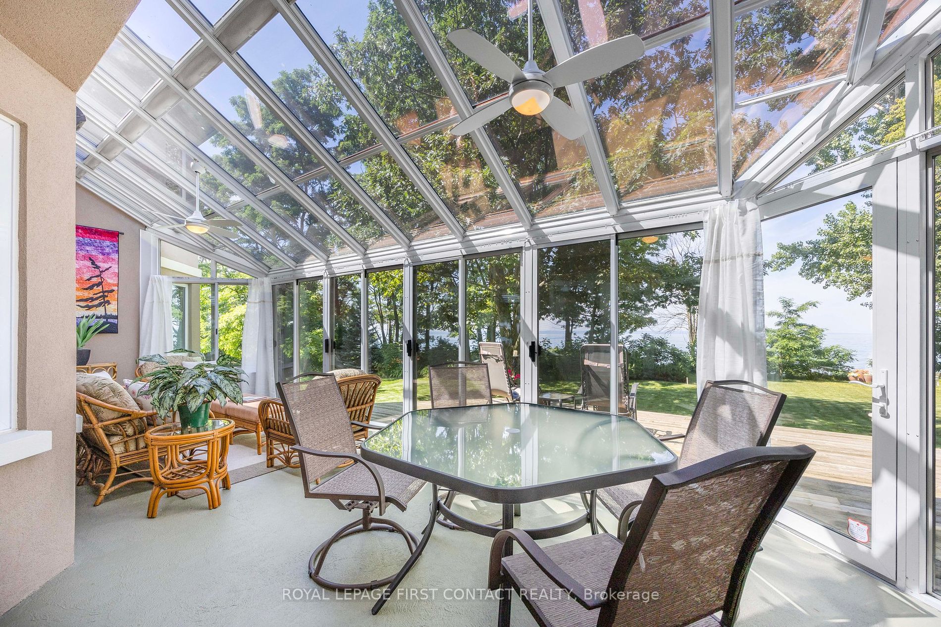 20 Tiny Beaches Road N