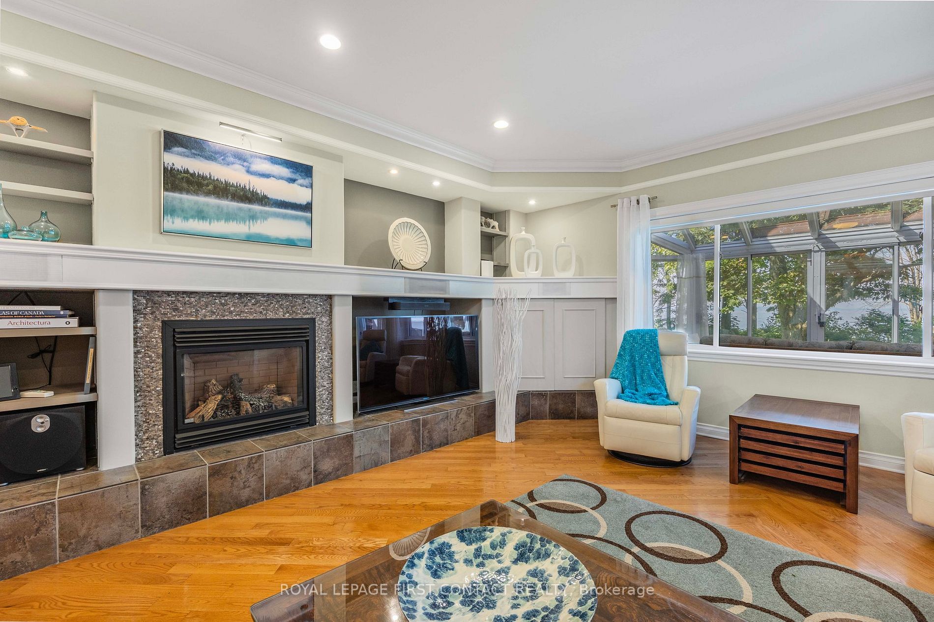 20 Tiny Beaches Road N