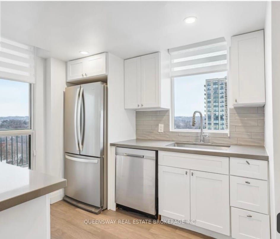 75 Ellen Street, #904