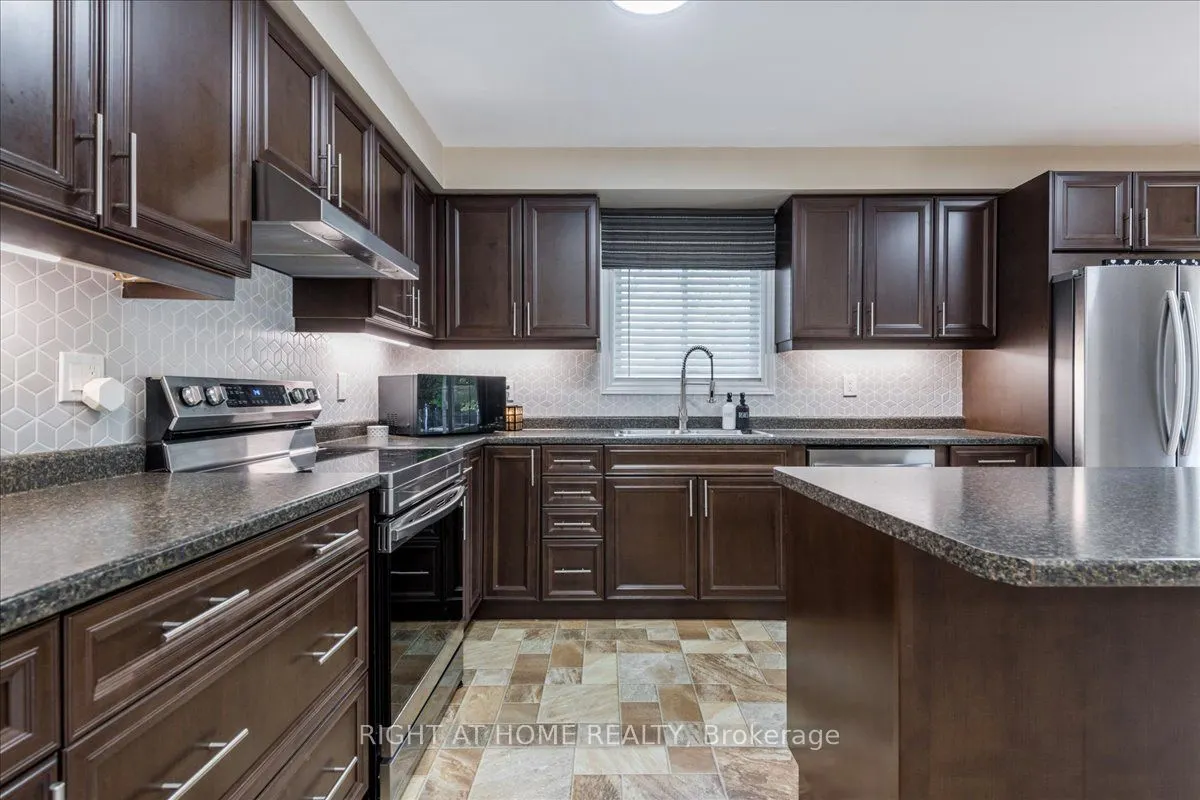 53 Royal Beech Drive
