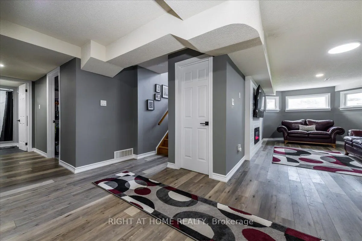53 Royal Beech Drive