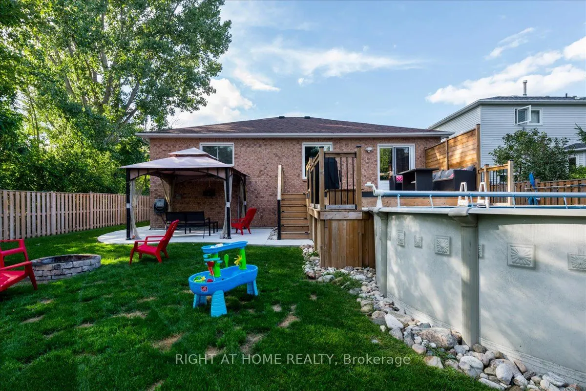 53 Royal Beech Drive
