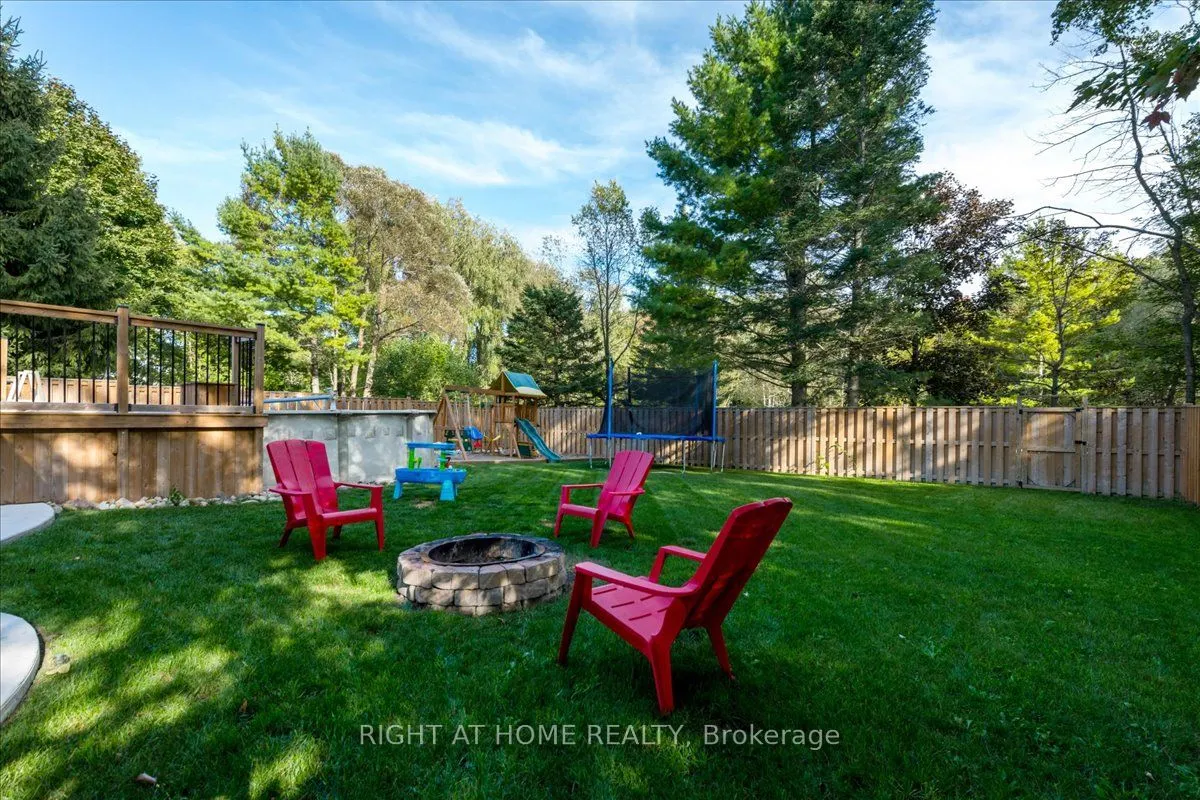 53 Royal Beech Drive