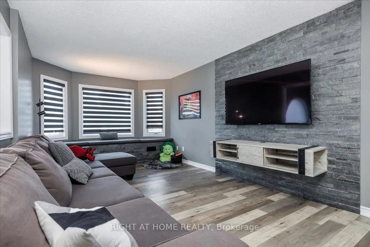 53 Royal Beech Drive