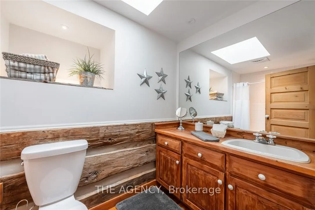 4 Buckingham Boulevard