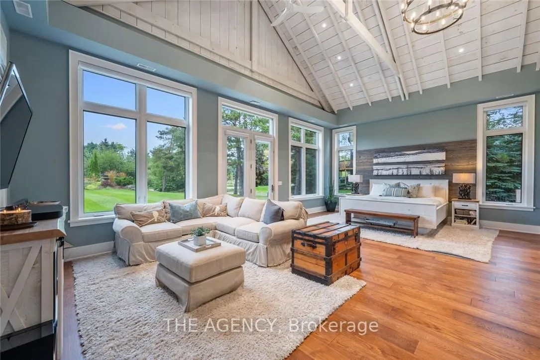 4 Buckingham Boulevard