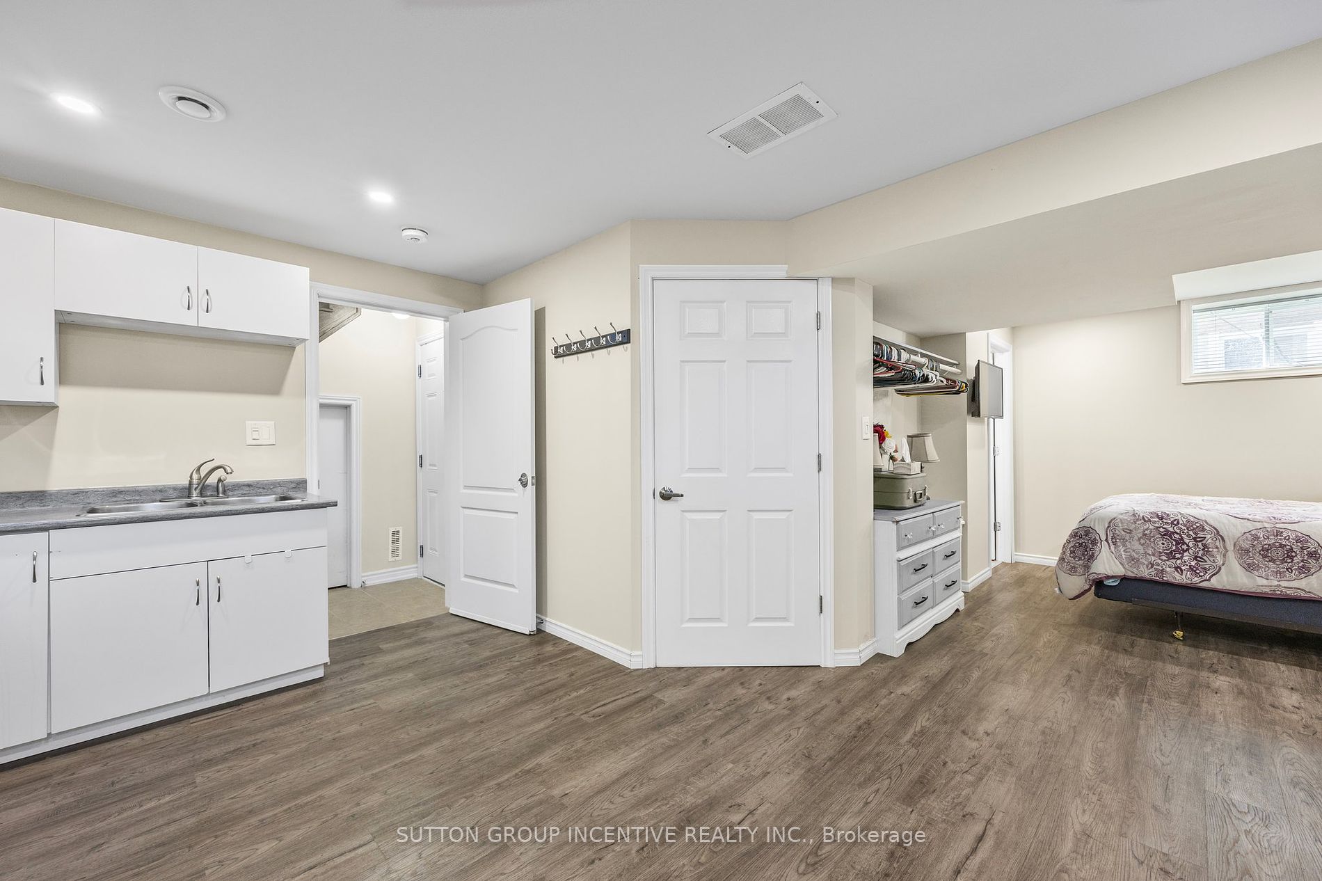3046 Stone Ridge Boulevard