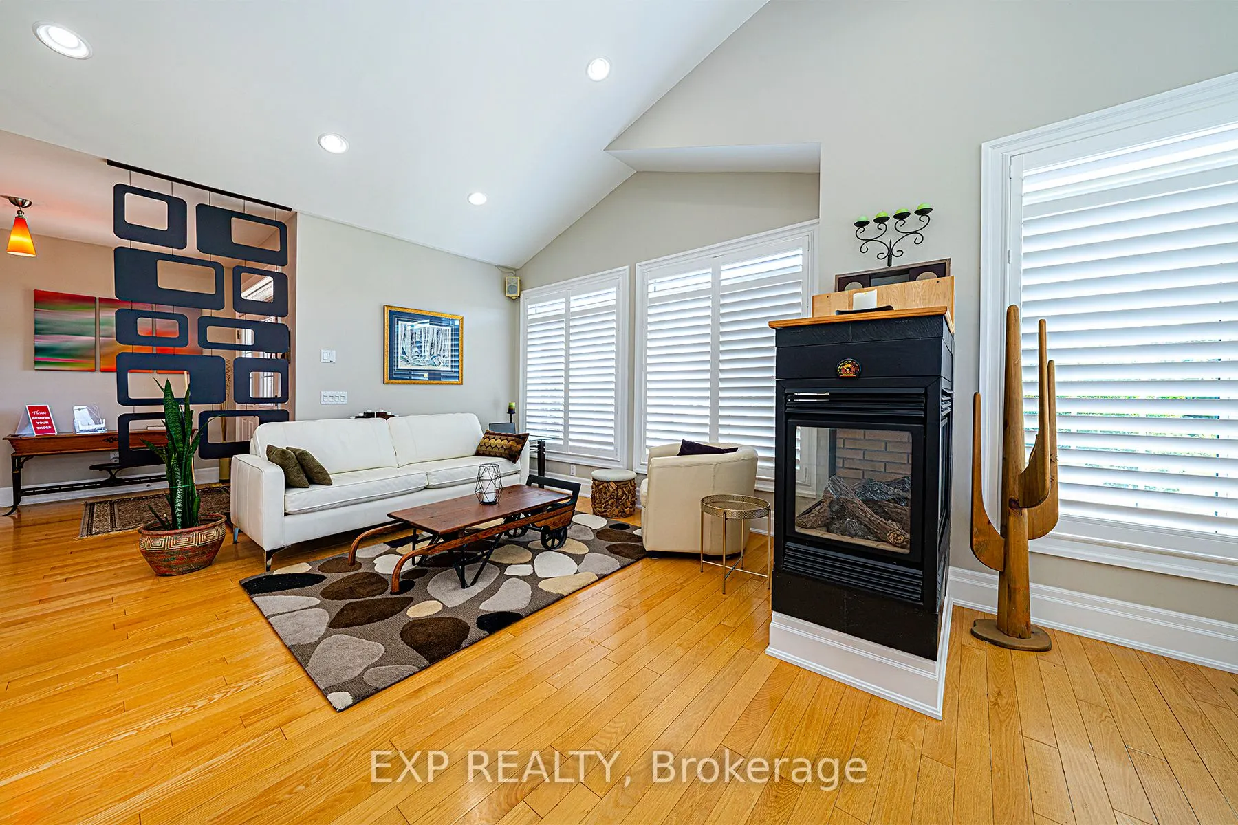 2884 Sunnydale Lane
