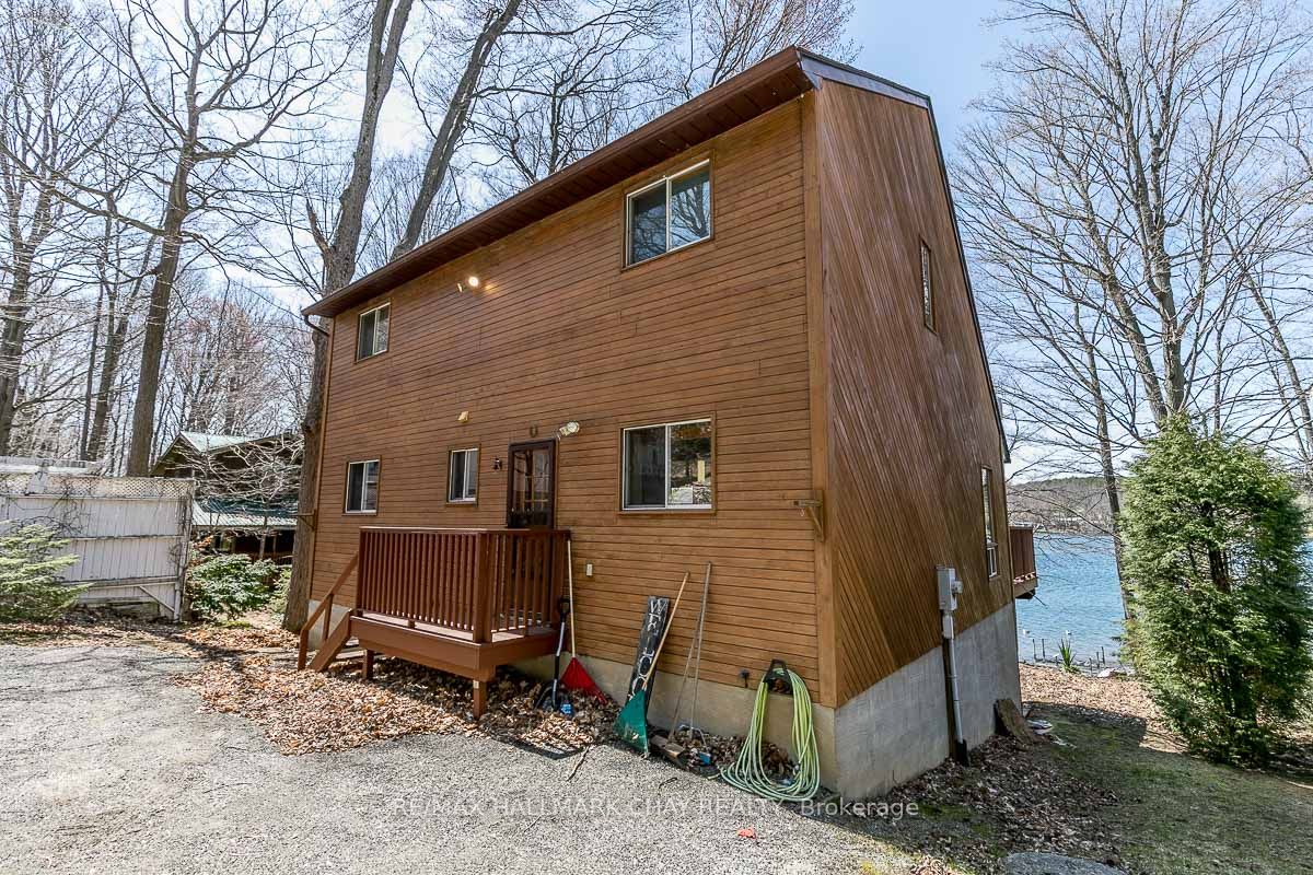 176 Farlain Lake Road E